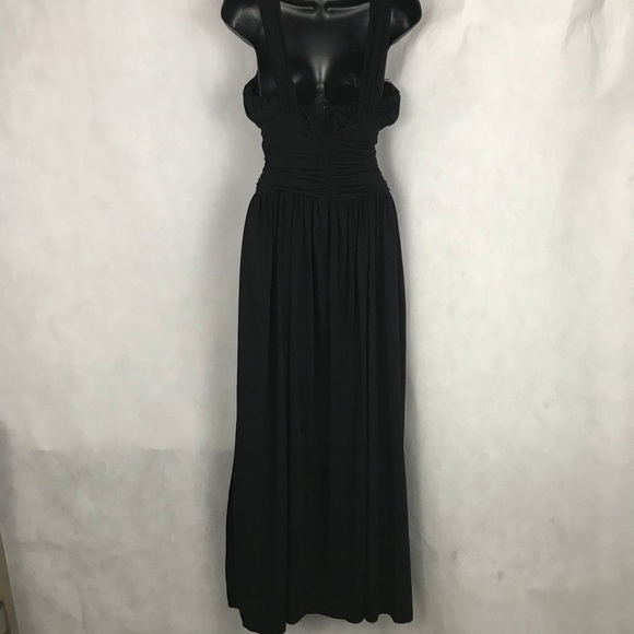 Vera Wang Long Black Heavy Pleated Gown - Picture 4 of 8